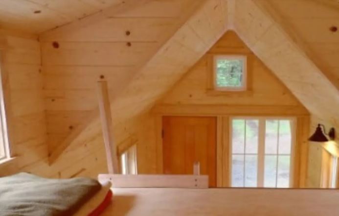 tiny home loft: Large Loft